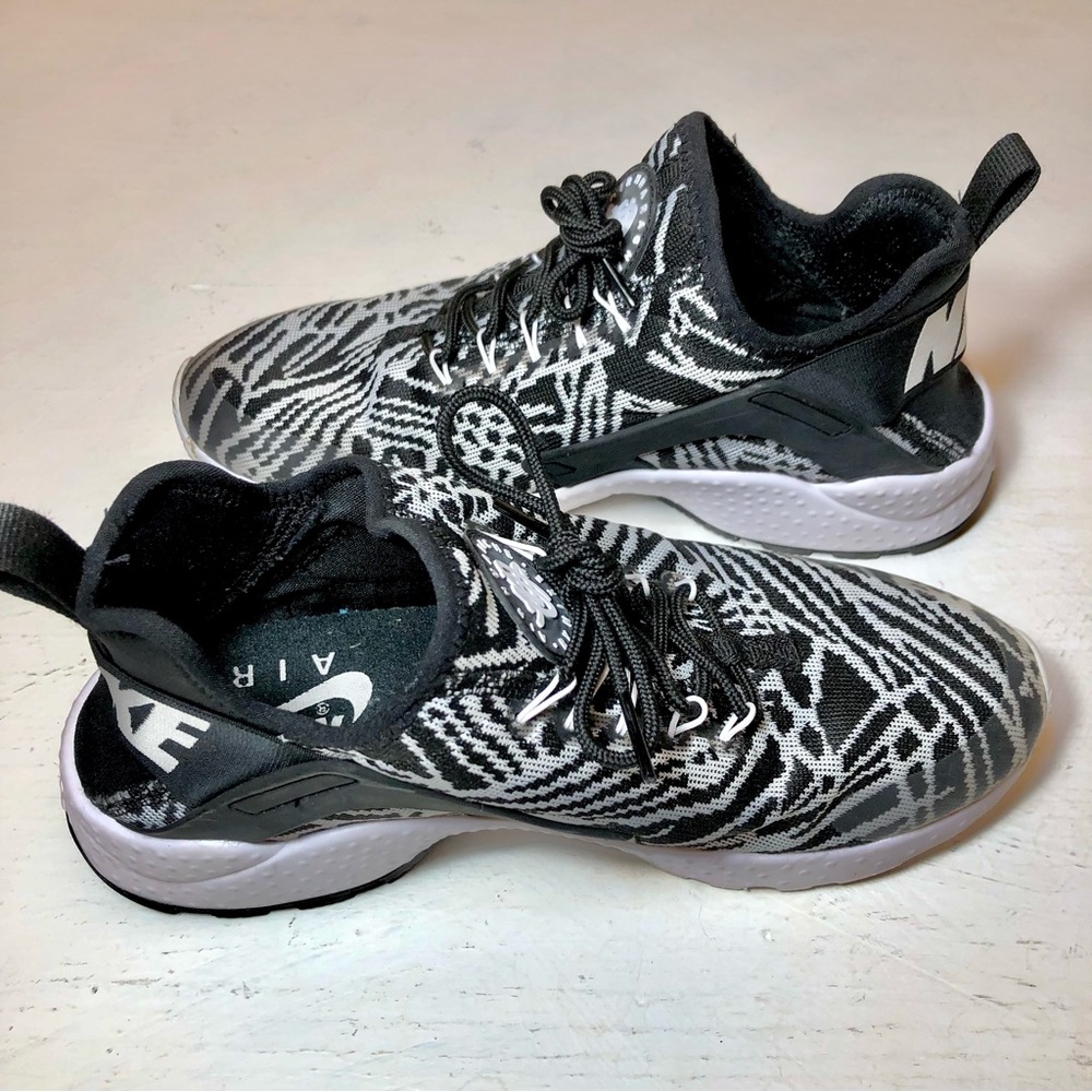 Nike Air Huarache Run Ultra Jacquard Black White,  7.5, EUC, very lightly worn